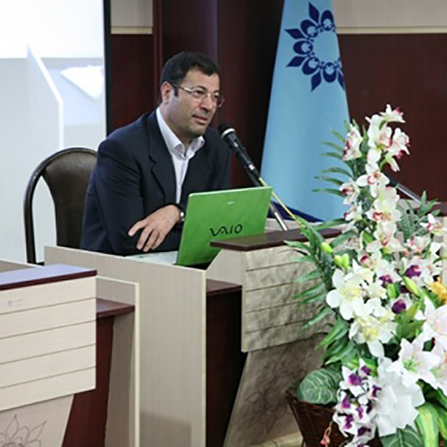 اکبر کریمی نیک